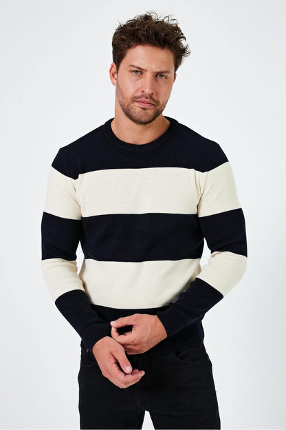 CREW NECK REGULAR FIT SWEATER